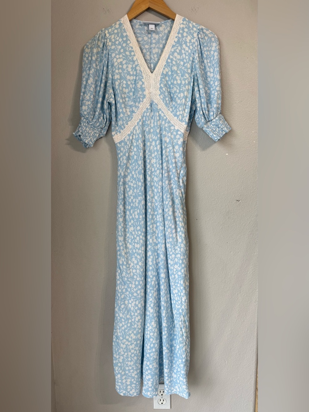 Rixo For Target Blue Floral Maxi Dress Womens Size 2 Puff Sleeves Lace Detail